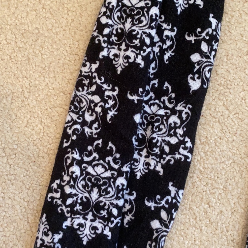 Patterned Infinity Scarf - Picture 2 of 2